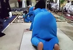 金发碧眼的好女孩从后面性交