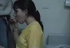 裸体是一个poppin小鸡