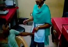 管家决定与主人发生性关系