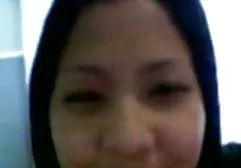 哥哥震撼了他不幸的妹妹