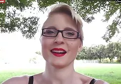 公众与成熟的女士