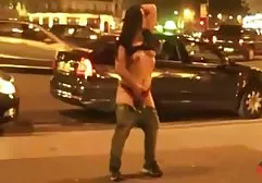 女服务员来自我最喜欢的咖啡馆