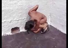 强奸两名女同性恋者
